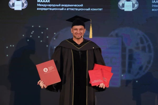День рождения «Клуба Миллионеров»: Максиму Темченко присвоено ученое звание Профессора Образования